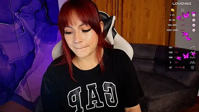 mariana sub  online show from November 19, 2025, 8:53 pm