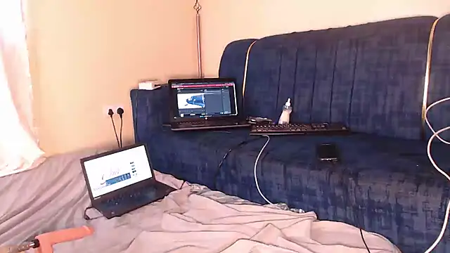 Snapshot of Missthigh chatting on September 29, 2025, 10:22 am Missthigh online show from September 29, 2025, 10:22 am