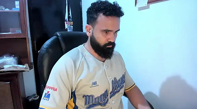 Snapshot of Drako_Argentii chatting on March 17, 2025, 9:57 pm Drako Argentii online show from March 17, 2025, 9:57 pm