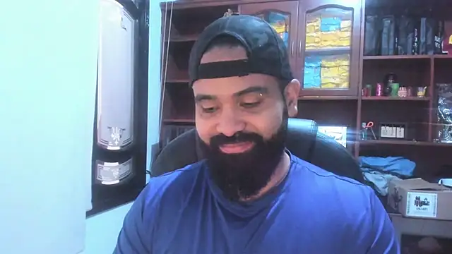 Snapshot of Drako_Argentii chatting on February 25, 2025, 3:31 pm Drako Argentii online show from February 25, 2025, 3:31 pm