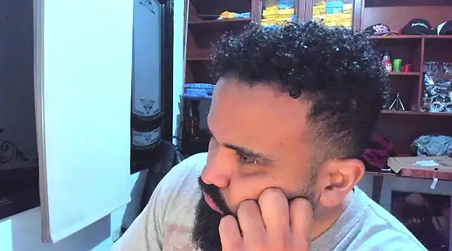 Snapshot of Drako_Argentii chatting on February 9, 2025, 3:53 am Drako Argentii online show from February 9, 2025, 3:53 am