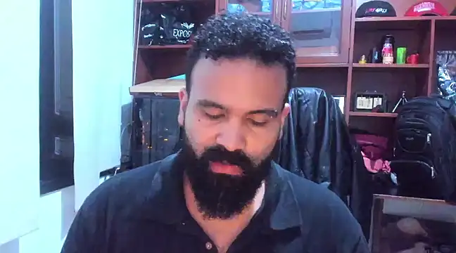 Snapshot of Drako_Argentii chatting on January 29, 2025, 6:43 am Drako Argentii online show from January 29, 2025, 6:43 am