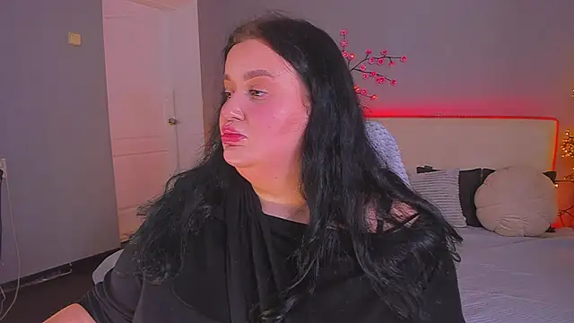 MonaSteele online show from November 11, 2025, 1:17 pm