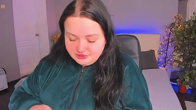 MonaSteele online show from February 3, 2026, 6:51 am