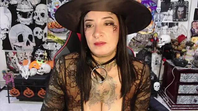 Rollyderolandia666 online show from October 30, 2025, 10:06 pm