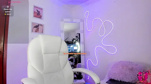 JulietaBomGV online show from October 29, 2025, 6:23 am