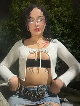 Snapshot of Electra_doll_ chatting on November 25, 2025, 12:33 am Electra doll online show from November 25, 2025, 12:33 am