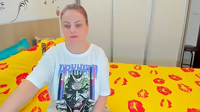 Snapshot of Adelamilfsex chatting on January 31, 2026, 8:51 pm Adelamilfsex online show from January 31, 2026, 8:51 pm