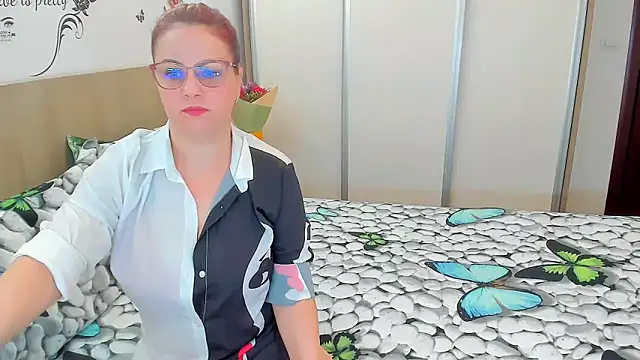 Snapshot of Adelamilfsex chatting on March 10, 2026, 6:12 pm Adelamilfsex online show from March 10, 2026, 6:12 pm