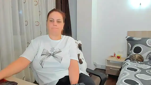 Snapshot of Adelamilfsex chatting on September 26, 2025, 7:43 pm Adelamilfsex online show from September 26, 2025, 7:43 pm