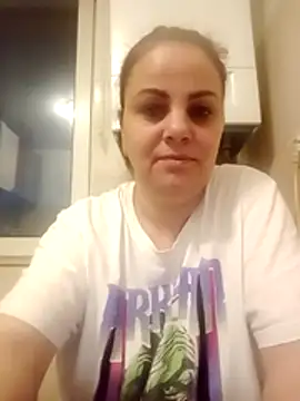 Snapshot of Adelamilfsex chatting on March 15, 2026, 4:58 pm Adelamilfsex online show from March 15, 2026, 4:58 pm