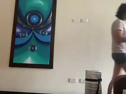 littlelatinhunter online show from October 17, 2025, 12:18 pm