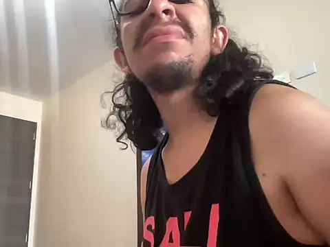 littlelatinhunter online show from October 22, 2025, 11:42 am