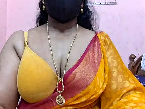 Snapshot of Pallavi-sri chatting on April 2, 2026, 11:00 pm Pallavi-sri online show from April 2, 2026, 11:00 pm