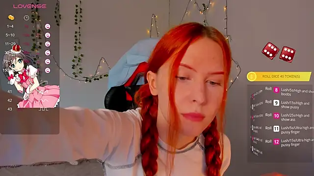 Snapshot of FruttiTatti chatting on October 28, 2025, 8:02 am FruttiTatti online show from October 28, 2025, 8:02 am