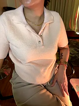 Jen jennyy1 online show from November 21, 2025, 9:14 pm