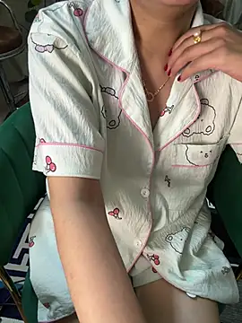 Jen jennyy1 online show from June 2, 2026, 4:40 pm