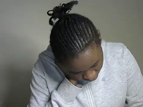 Snapshot of Novah_ chatting on December 16, 2025, 7:56 am Novah online show from December 16, 2025, 7:56 am