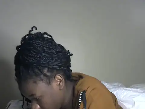 Snapshot of Novah_ chatting on November 10, 2025, 7:46 am Novah online show from November 10, 2025, 7:46 am