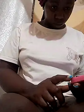 Snapshot of Swit_virgin22 chatting on November 3, 2025, 4:07 am Swit virgin22 online show from November 3, 2025, 4:07 am