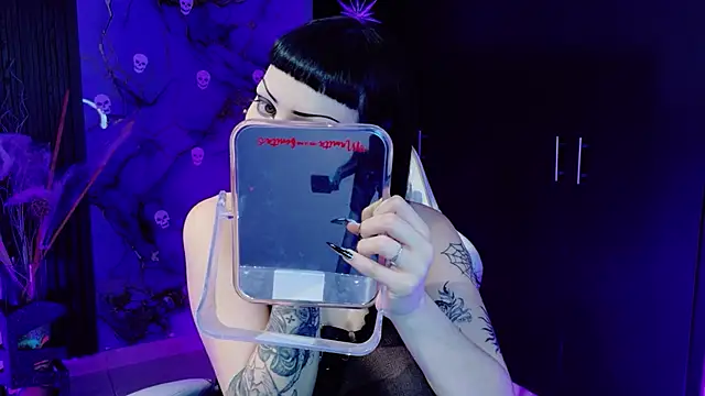 Snapshot of Madison_Jackson chatting on December 5, 2025, 9:23 pm Madison Jackson online show from December 5, 2025, 9:23 pm