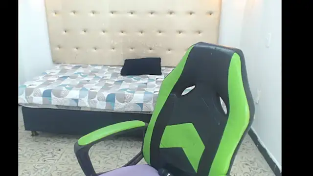 Snapshot of Kathiasaints chatting on February 25, 2026, 8:08 pm Kathiasaints online show from February 25, 2026, 8:08 pm