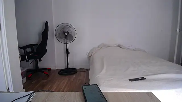 Contantin helena online show from September 30, 2025, 10:10 am