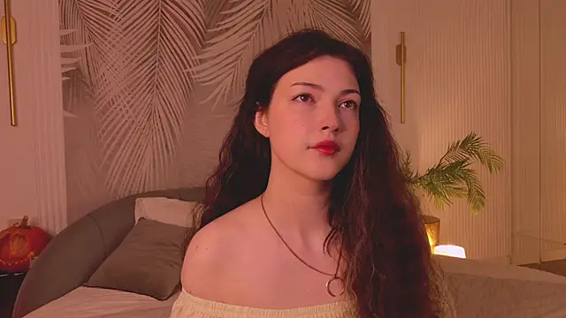 Miley Smile online show from October 23, 2025, 5:28 am