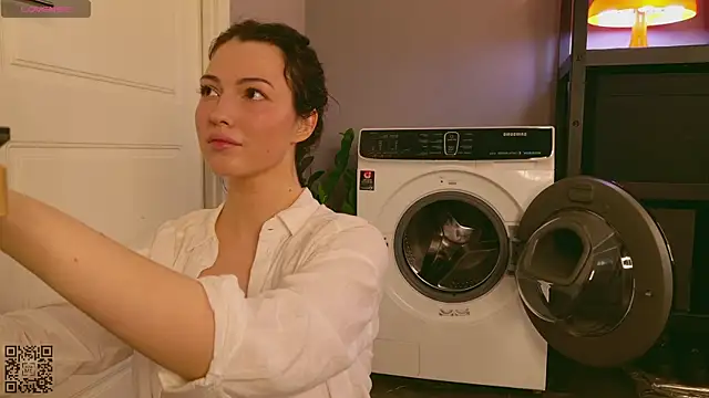 Miley Smile online show from September 28, 2025, 8:54 am