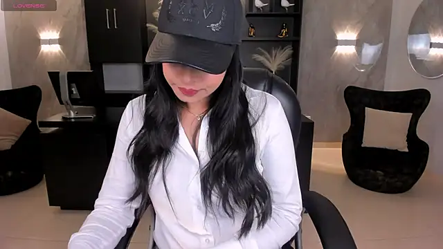 AlyssaDean online show from November 1, 2025, 11:26 am