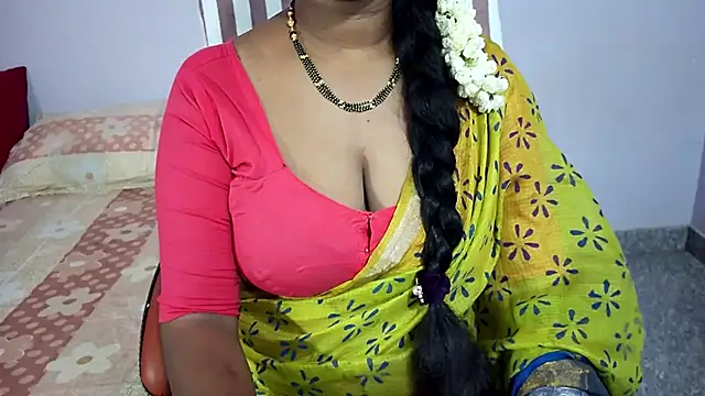 Snapshot of samyukthapuretelugu chatting on April 22, 2026, 9:38 am samyukthapuretelugu online show from April 22, 2026, 9:38 am