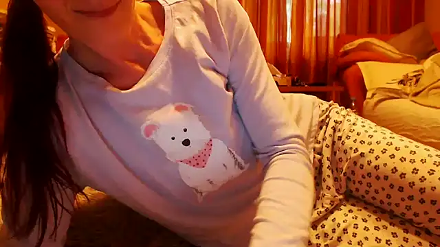Snapshot of LovelyAndraGirl chatting on July 14, 2026, 2:12 pm LovelyAndraGirl online show from July 14, 2026, 2:12 pm