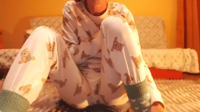 Snapshot of LovelyAndraGirl chatting on October 12, 2025, 5:47 pm LovelyAndraGirl online show from October 12, 2025, 5:47 pm