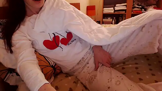 Snapshot of LovelyAndraGirl chatting on July 24, 2026, 4:36 pm LovelyAndraGirl online show from July 24, 2026, 4:36 pm