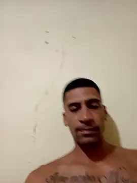 Snapshot of adriabis013 chatting on January 17, 2026, 12:09 pm adriabis013 online show from January 17, 2026, 12:09 pm