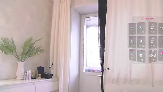 -MARIDRAGON- online show from October 23, 2025, 8:24 am