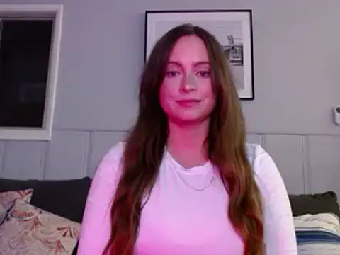 Snapshot of Sophie_Raegan chatting on March 7, 2025, 11:51 am Sophie Raegan online show from March 7, 2025, 11:51 am