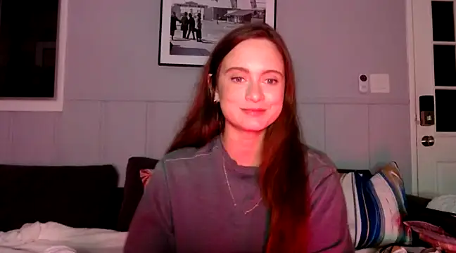 Snapshot of Sophie_Raegan chatting on February 21, 2025, 1:33 pm Sophie Raegan online show from February 21, 2025, 1:33 pm