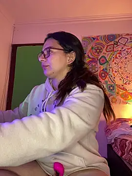 Snapshot of Amarantha_666 chatting on December 17, 2025, 5:07 pm Amarantha 666 online show from December 17, 2025, 5:07 pm