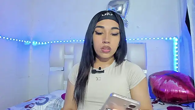 Snapshot of Anny_jhonsonx chatting on February 1, 2026, 4:00 am Anny jhonsonx online show from February 1, 2026, 4:00 am