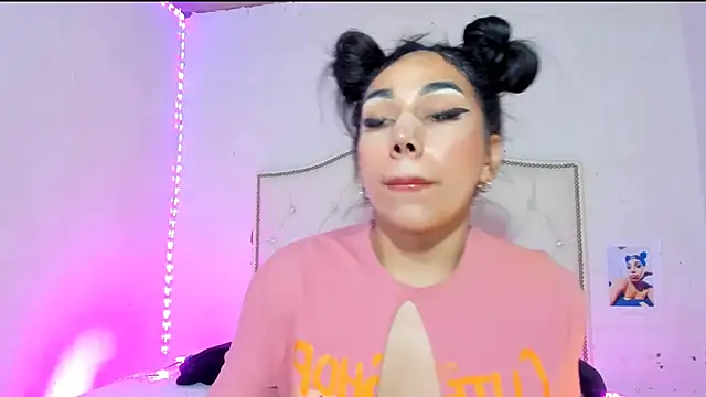Anny jhonsonx online show from April 24, 2026, 5:53 am