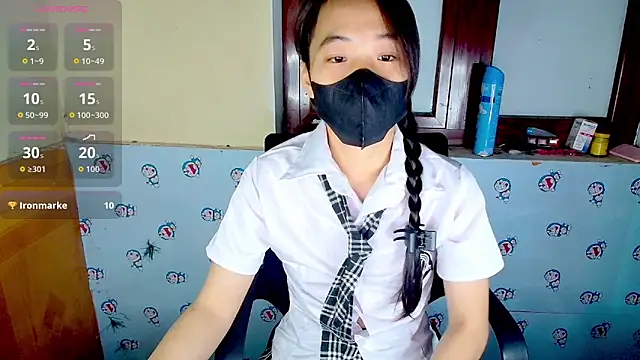   Saphia   online show from November 28, 2025, 3:12 pm