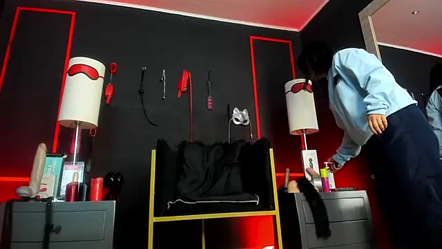 CharlotteScotte online show from November 5, 2025, 12:19 pm