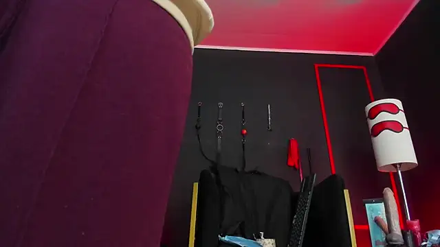 CharlotteScotte online show from October 1, 2025, 11:58 am