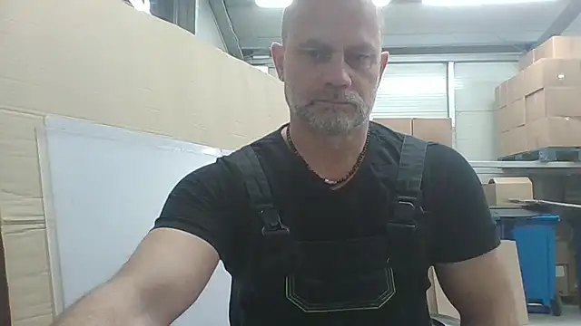 Snapshot of Boomerhun chatting on December 19, 2025, 4:27 am Boomerhun online show from December 19, 2025, 4:27 am