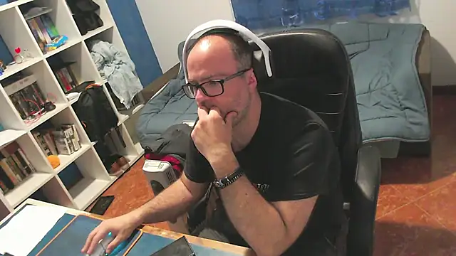 Snapshot of ravingr4d4 chatting on March 31, 2026, 8:44 pm ravingr4d4 online show from March 31, 2026, 8:44 pm