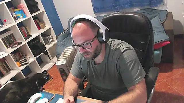 Snapshot of ravingr4d4 chatting on March 25, 2026, 9:35 pm ravingr4d4 online show from March 25, 2026, 9:35 pm