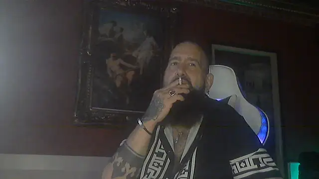 Snapshot of maseurbeardedpig chatting on August 10, 2026, 4:08 am maseurbeardedpig online show from August 10, 2026, 4:08 am