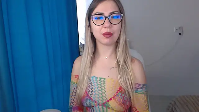 Snapshot of SugarErika chatting on March 14, 2025, 6:21 am SugarErika online show from March 14, 2025, 6:21 am