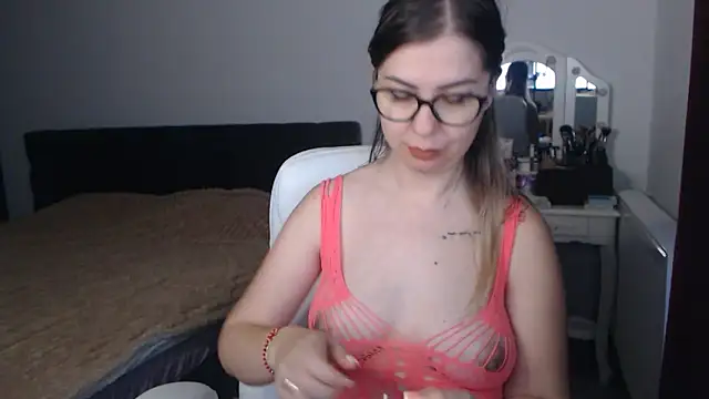 Snapshot of SugarErika chatting on October 8, 2025, 8:05 am SugarErika online show from October 8, 2025, 8:05 am